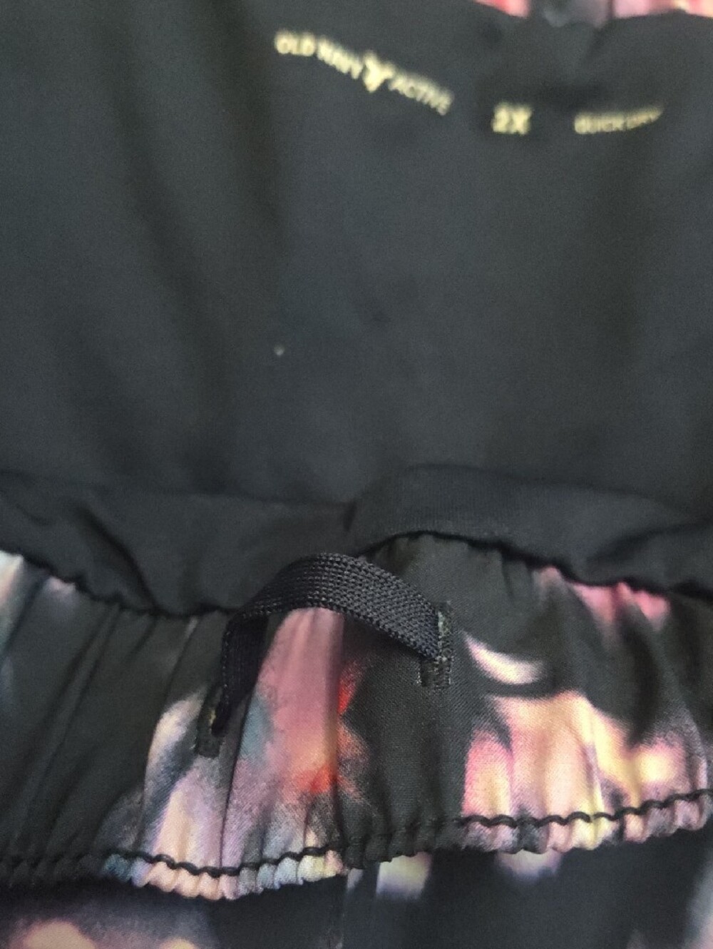 Old Navy Active Women’s Athletic Short in Multicolor Tie-Dye With Short Under. - Picture 4 of 7